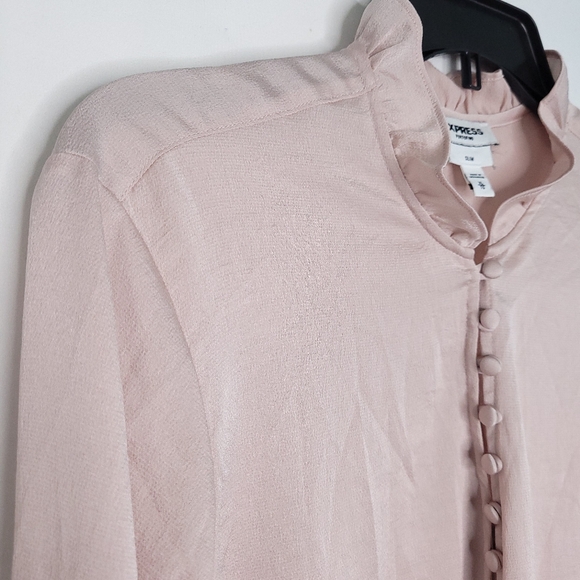 EXPRESS Portofino Button Front Shirt With Ruffle Collar And Roll Tab Sleeves XL - Picture 3 of 13